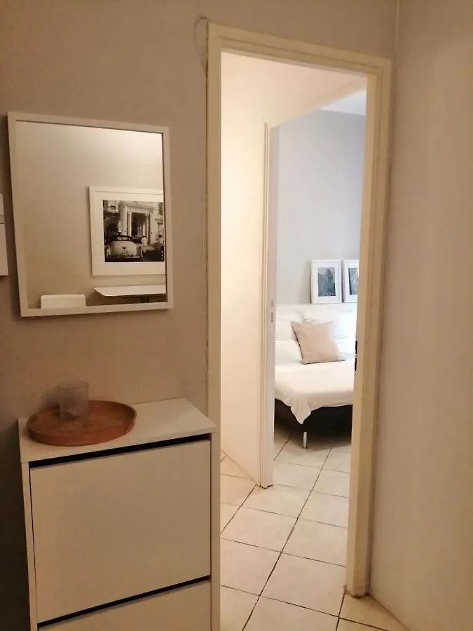 Nice Centre Cozy Room